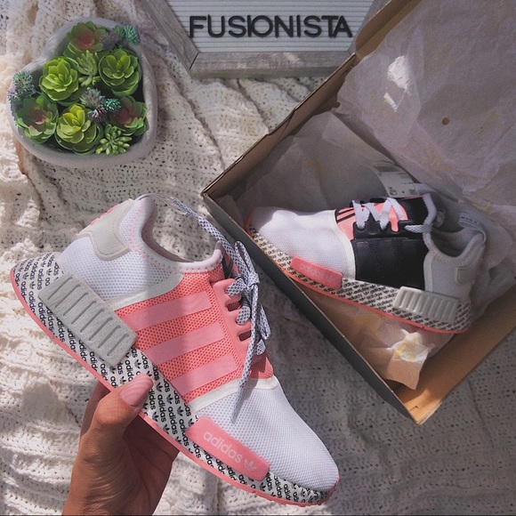 ‼️sold‼️ Adidas NMD R1 Black/Pink Adidas Letters - Picture 2 of 13